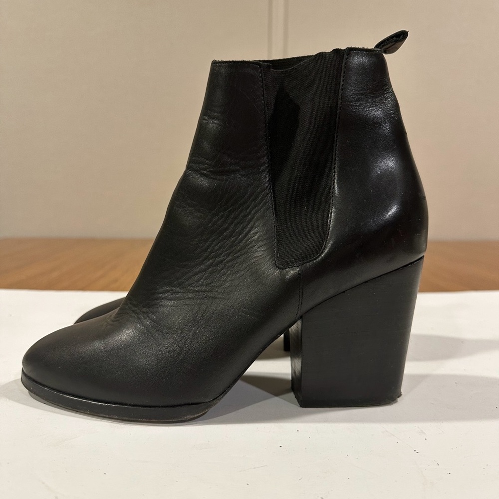 THE KOOPLES Black Leather Ankle Boots Size 40